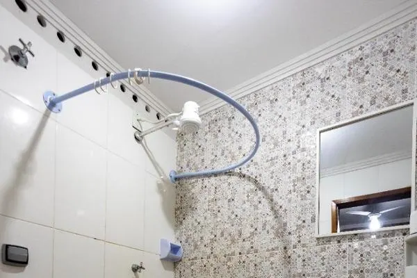 Banheiro em Hotel Romaria Aparecida (Aparecida)