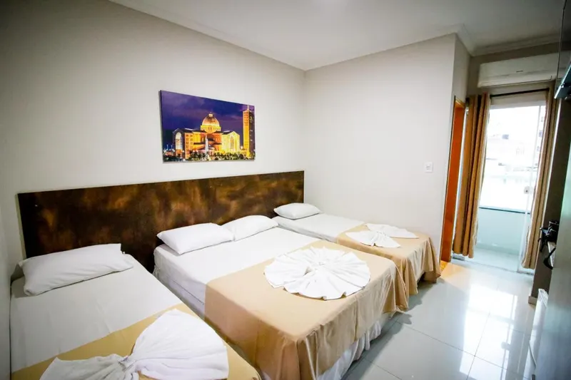 Quarto em Hotel San Rafain (Aparecida)