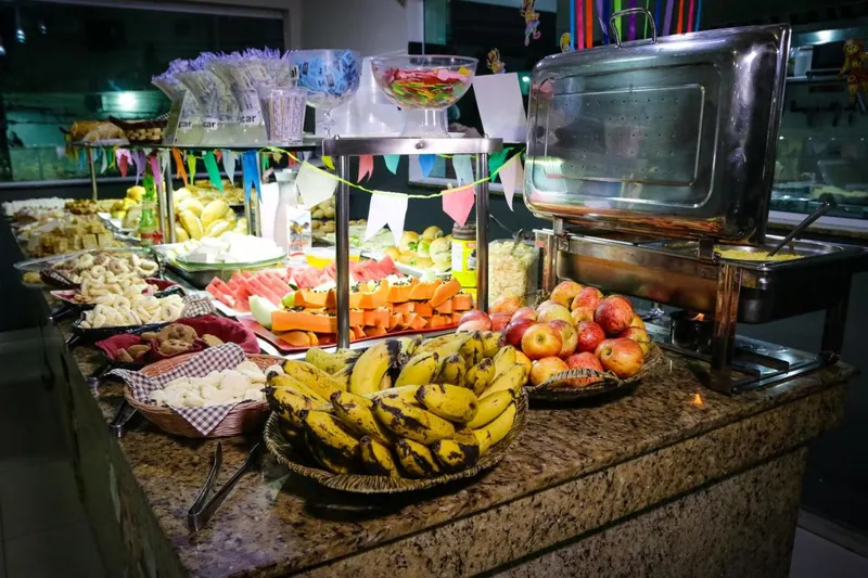 Café da manhã e refeições em Hotel San Rafain (Aparecida)