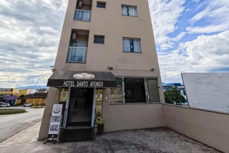 Hotel Santo Afonso: fachada, em Aparecida