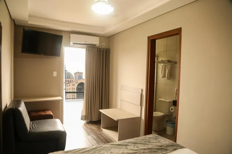 Quarto em Hotel Santo Graal (Aparecida)