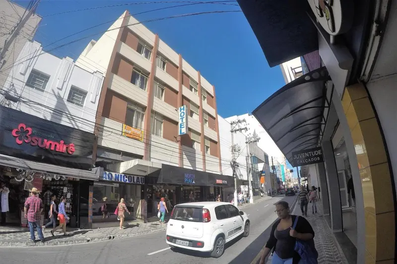 Hotel São Nicolau: fachada, em Taubaté