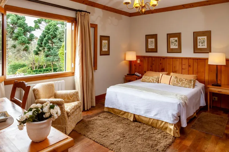 Quarto em Hotel Solar d Izabel (Campos do Jordão)