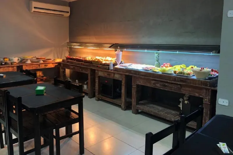 Café da manhã e refeições em Hotel Umuarama (Aparecida)