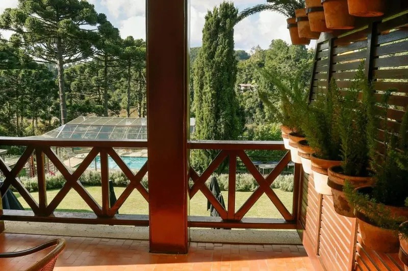 Hotel Vila Inglesa: área externa, em Campos do Jordão