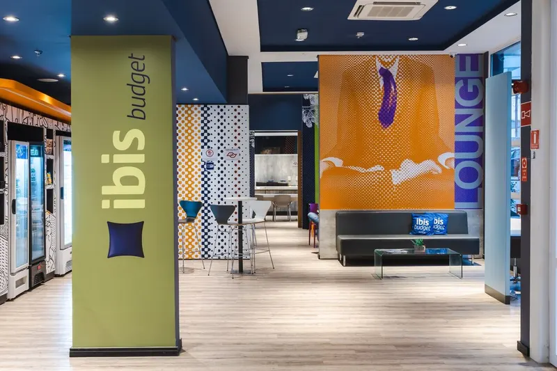 Ibis Budget Pindamonhangaba: área comum, em Pindamonhangaba