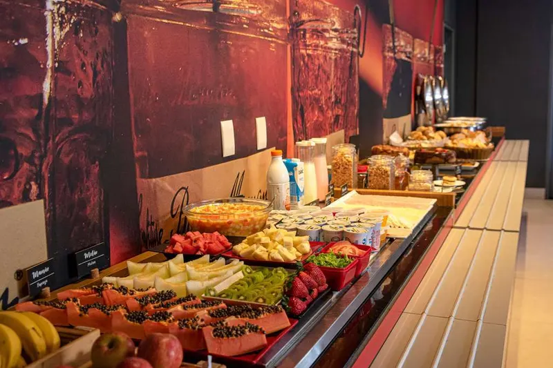 Café da manhã e refeições em Ibis Guaratinguetá (Guaratinguetá)