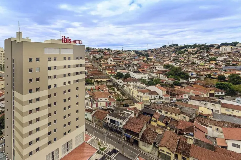 ibis Jacareí: fachada, em Jacareí