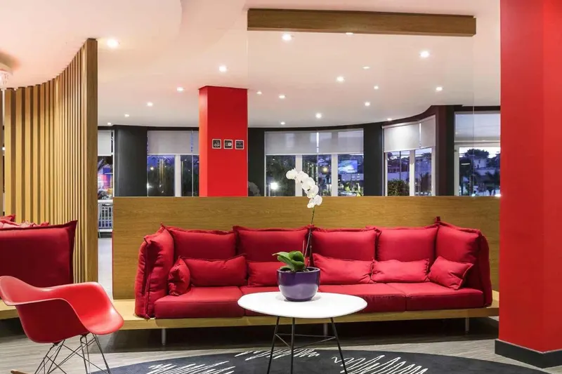 Ibis São José dos Campos Colinas: área comum, em São José dos Campos