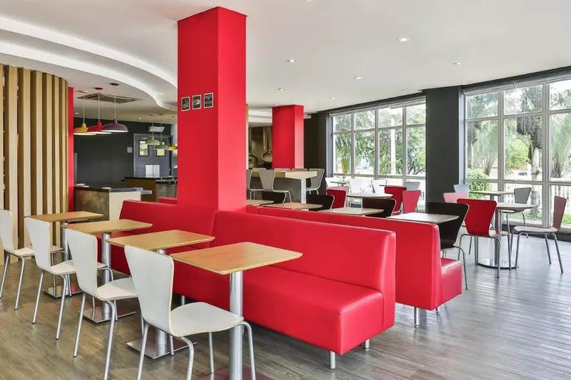 Ibis São José dos Campos Colinas: área comum, em São José dos Campos