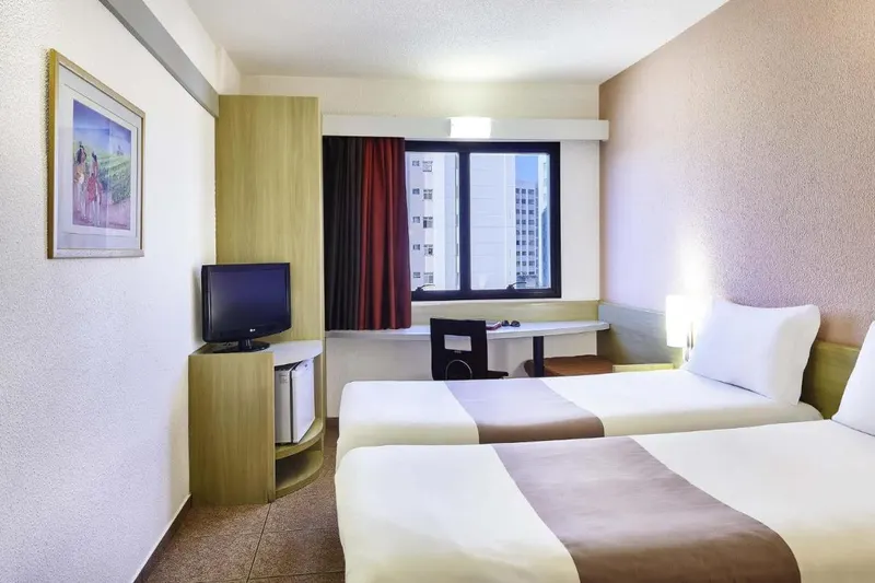 Quarto em Ibis Taubaté (Taubaté)