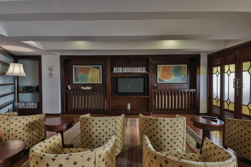 Le Suisse Elegance Hotel: área comum, em Campos do Jordão