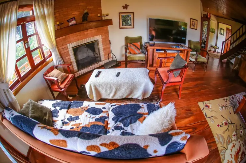 Mansão Austríaca Guesthouse: área comum, em Campos do Jordão