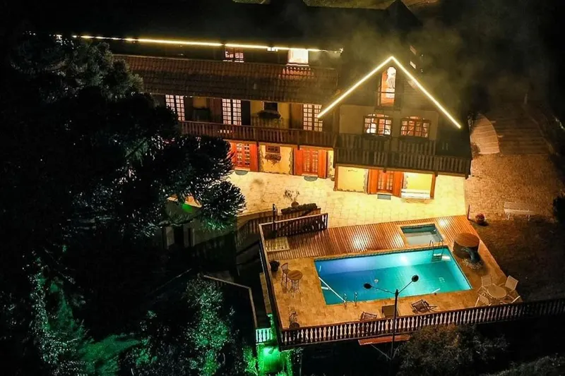 Mansão Austríaca Guesthouse: fachada, em Campos do Jordão