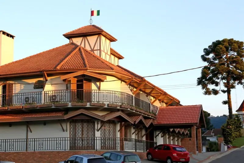 Moinho Itália Hotel: fachada, em Campos do Jordão