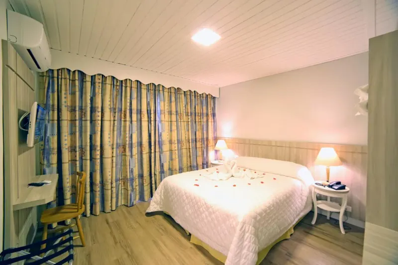 Quarto em Moinho Itália Hotel (Campos do Jordão)