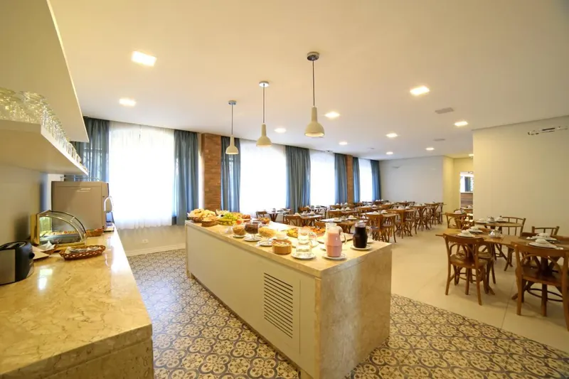 Café da manhã e refeições em Moinho Itália Hotel (Campos do Jordão)