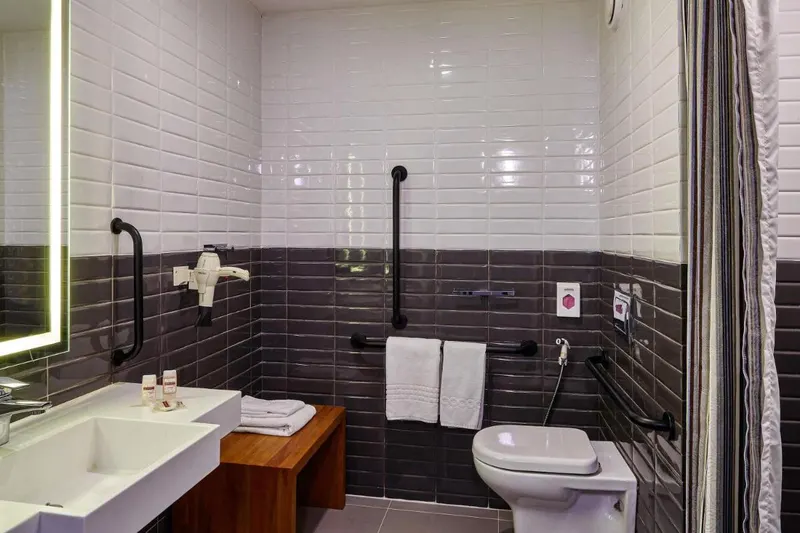 Banheiro em Novotel Sao Jose dos Campos (São José dos Campos)