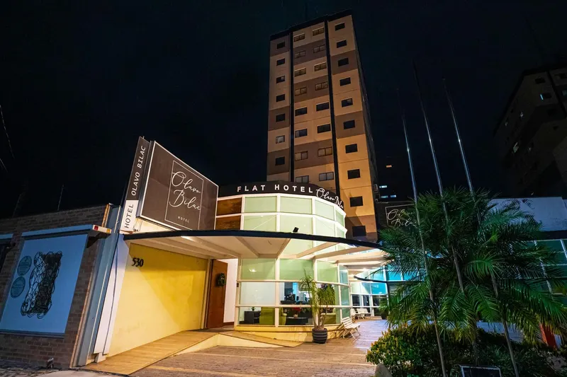 Olavo Bilac Hotel: fachada, em Taubaté