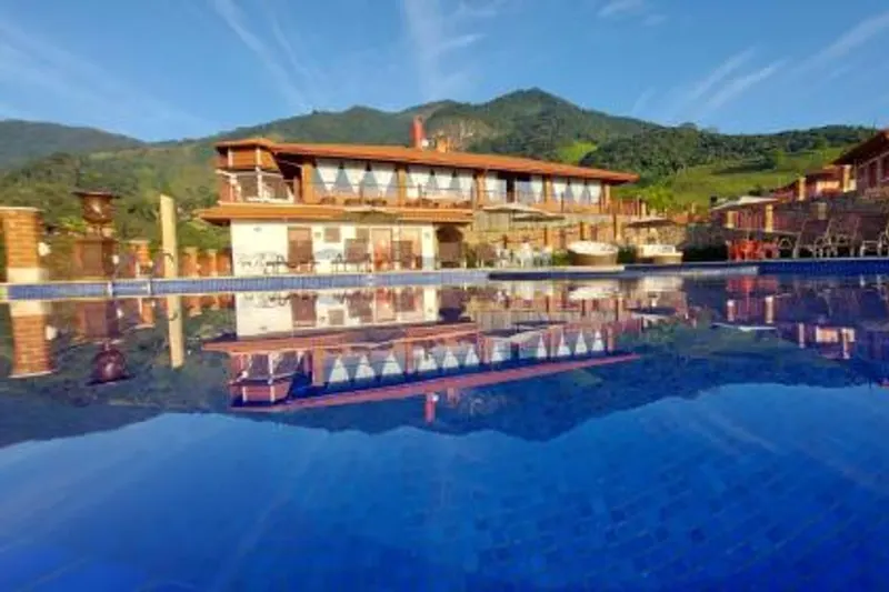 Pousada Aldeia Manacas: piscina, em São Bento do Sapucaí