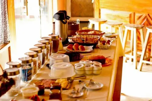 Café da manhã e refeições em Pousada Araucária (São Luiz do Paraitinga)