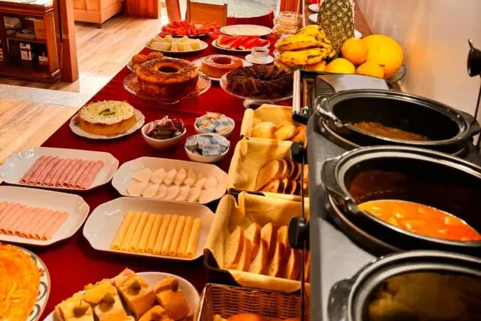 Café da manhã e refeições em Pousada Araucaria Suites (Campos do Jordão)