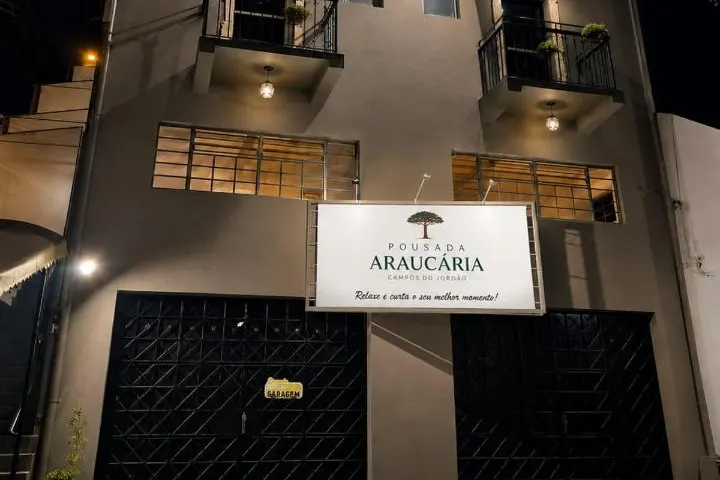 Pousada Araucária: fachada, em Campos do Jordão
