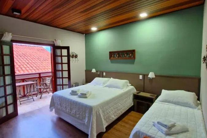 Quarto em Pousada Cantinho da Serra CJ (Campos do Jordão)