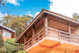 Pousada Canto Dos Pássaros: fachada, em Santo Antônio do Pinhal