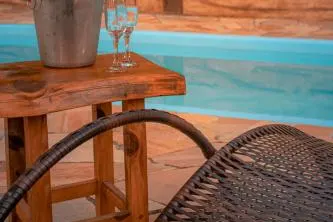 Pousada Canto Dos Pássaros: piscina, em Santo Antônio do Pinhal