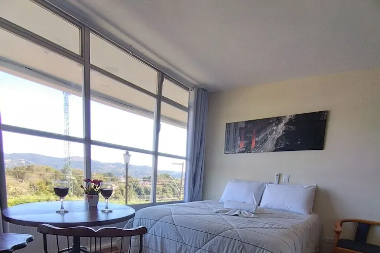Quarto em Pousada Casa Redonda (Campos do Jordão)