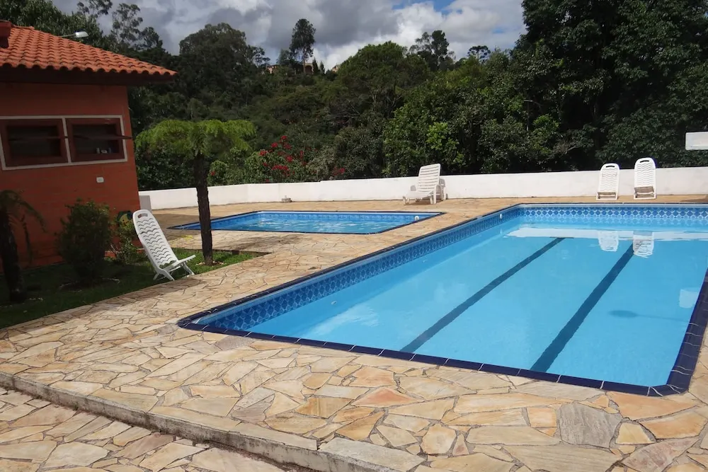 Pousada Cravo & Canela: piscina, em Campos do Jordão