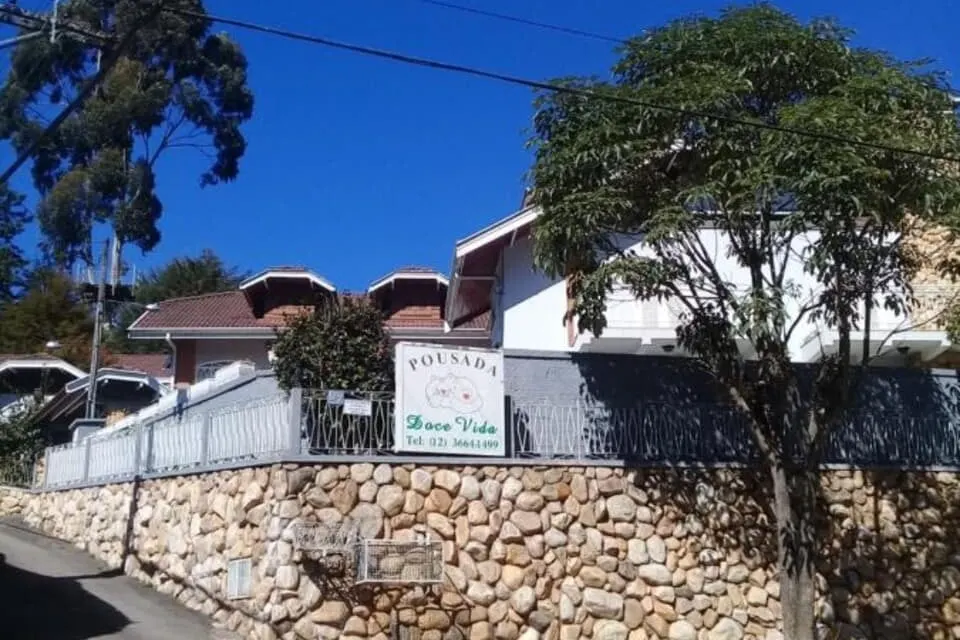 Pousada Doce Vida: fachada, em Campos do Jordão