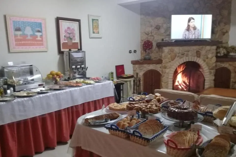 Café da manhã e refeições em Pousada Doce Vida (Campos do Jordão)