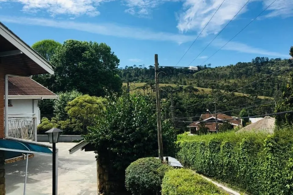 Pousada Doce Vida: vista a partir, em Campos do Jordão