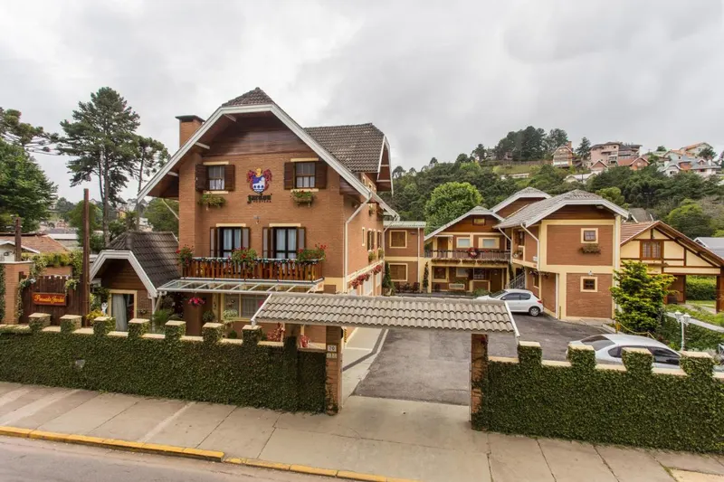 Pousada Jardon: fachada, em Campos do Jordão
