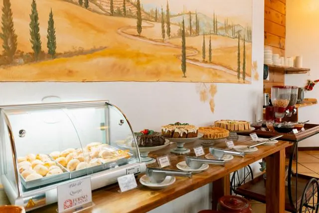 Café da manhã e refeições em Pousada La Toscana (Campos do Jordão)