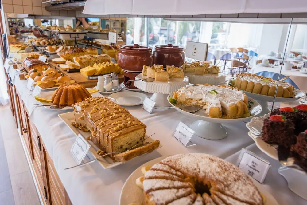 Café da manhã e refeições em Pousada Piano Piano (Campos do Jordão)