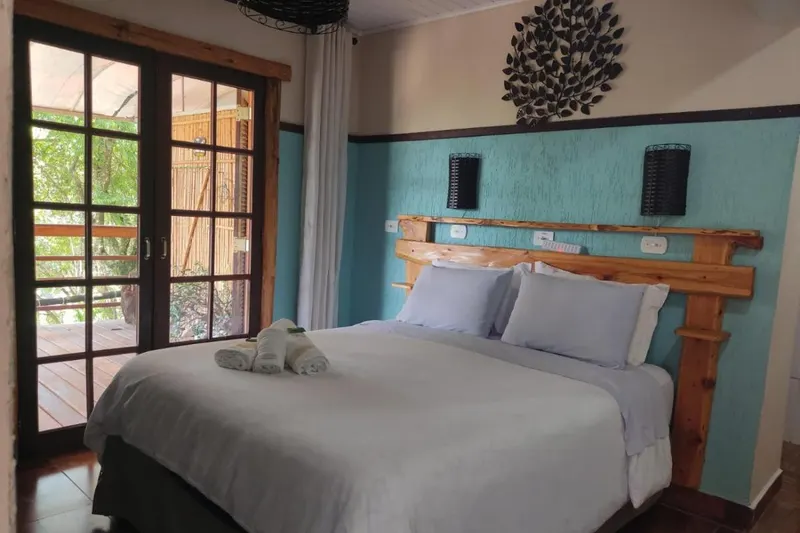 Quarto em Pousada Pinhalense (Santo Antônio do Pinhal)
