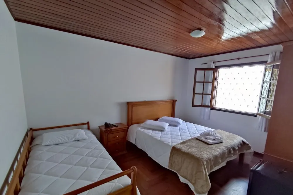 Quarto em Pousada Portal da Serra (Campos do Jordão)