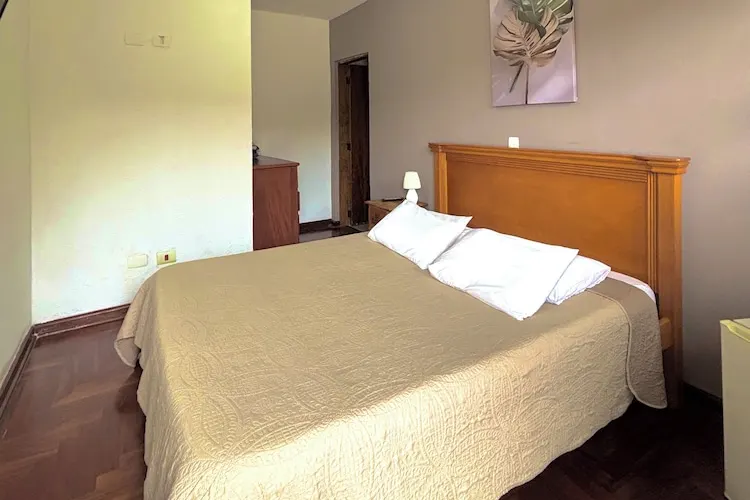 Quarto em Pousada Portal da Serra (Campos do Jordão)