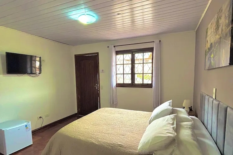 Quarto em Pousada Portal da Serra (Campos do Jordão)