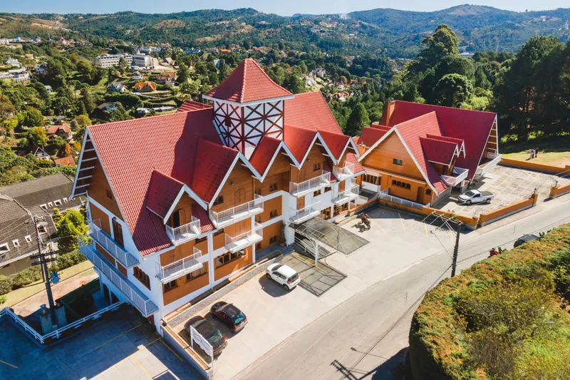 Pousada Recanto Almeida: fachada, em Campos do Jordão
