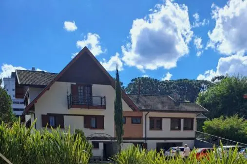 Pousada Recanto Feliz: área externa, em Campos do Jordão