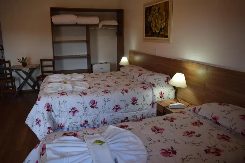 Quarto em Pousada Recanto Feliz (Campos do Jordão)