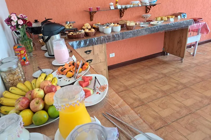 Café da manhã e refeições em Pousada Recanto Feliz (Campos do Jordão)