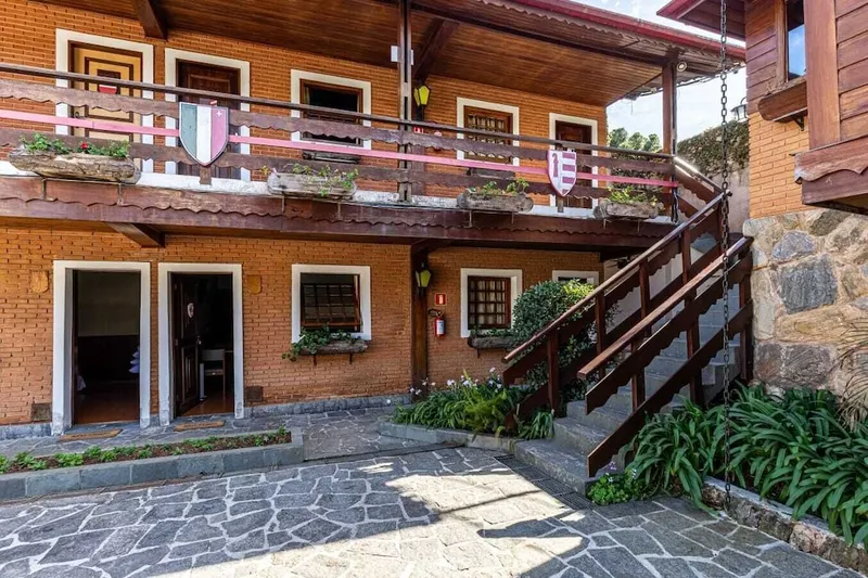 Pousada Saint Gallen: fachada, em Campos do Jordão