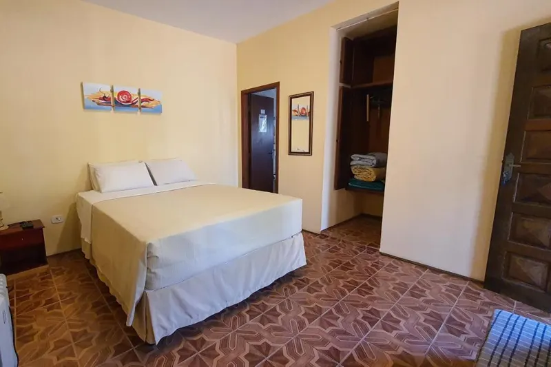 Quarto em Pousada Santo Antônio (Santo Antônio do Pinhal)