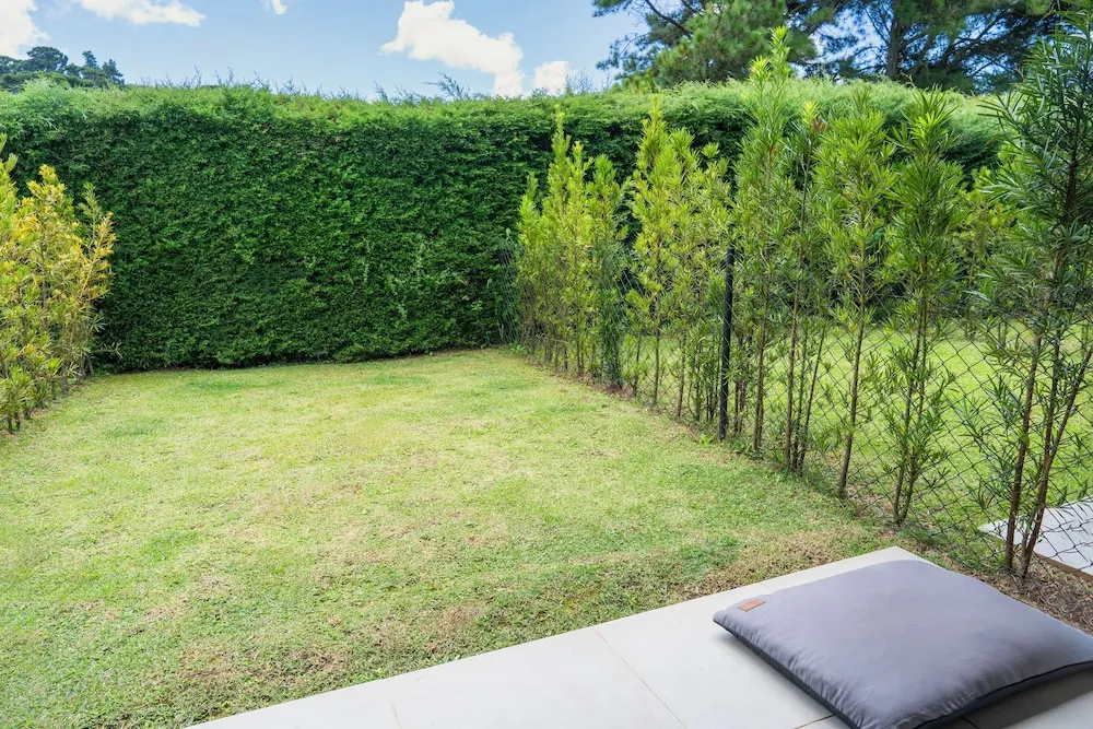 Pousada Terrazzo Bonjardim by EasyHotéis: área externa, em Campos do Jordão