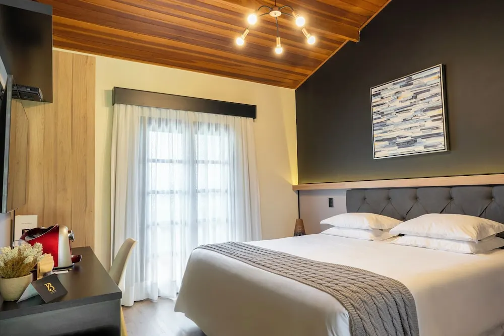 Quarto em Pousada Terrazzo Bonjardim by EasyHotéis (Campos do Jordão)